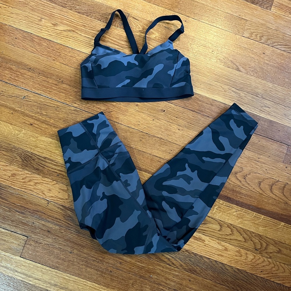 Old Navy Active | Gray Camouflage Matching Set, Sports Bra and Leggings